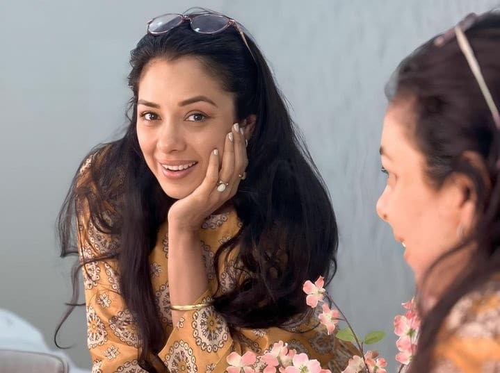 Anupama 18th November 2023 Written Update: Anupama consoles Leela. 3 Anupama 18th November 2023