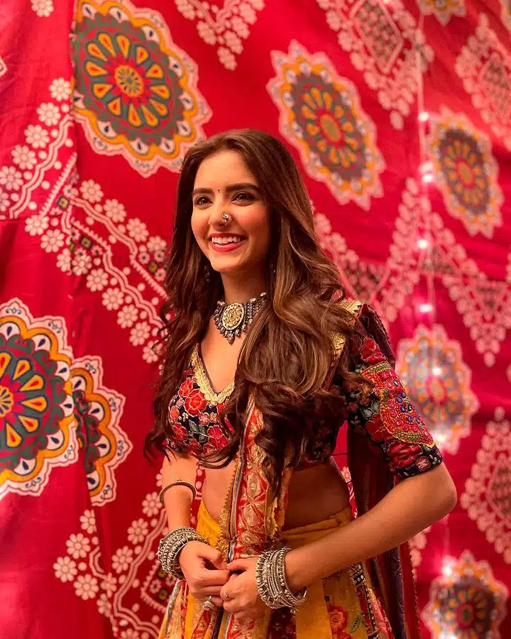 Pandya Store 4th November 2023 Written Update: Natasha is trapped. 3 Pandya Store 4th November 2023 Written Update