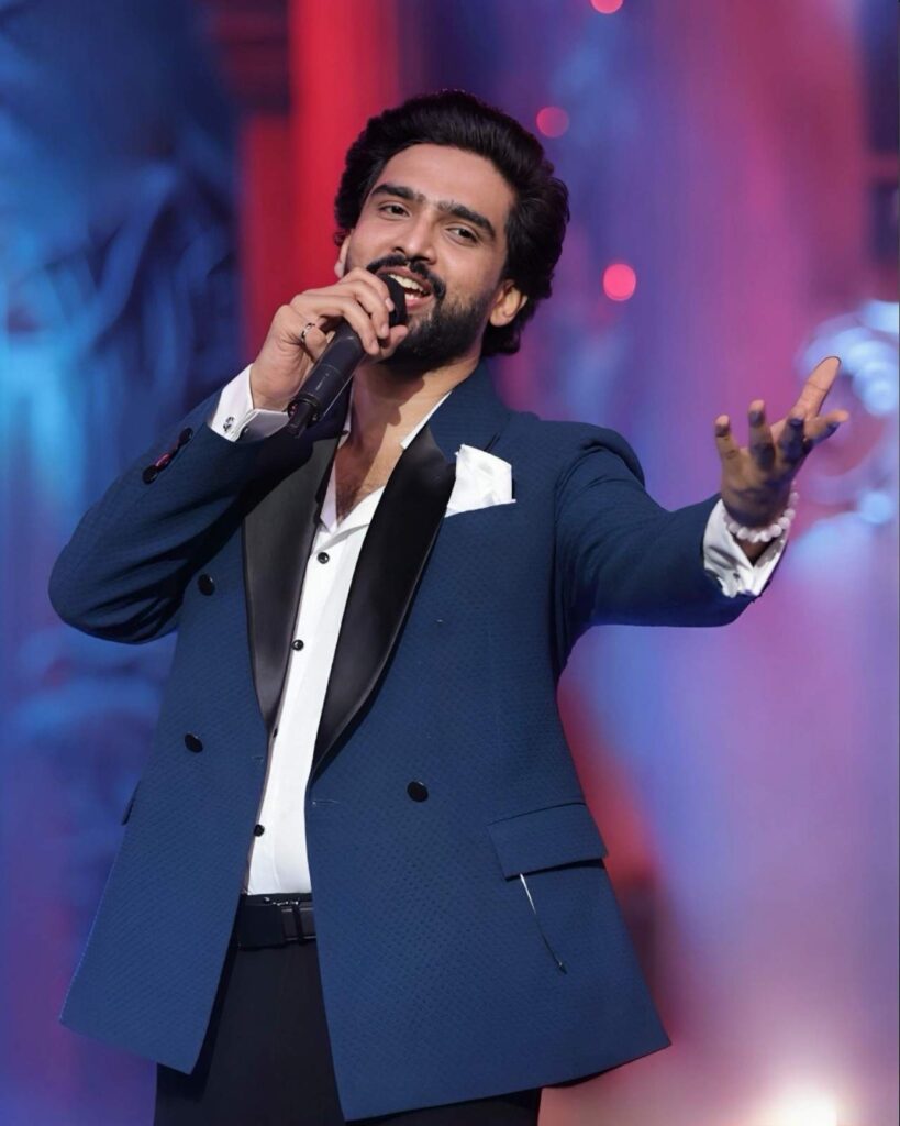 Amaal Mallik Wiki, Biography, Age, Family, Songs, Career, Net Worth & More 2 Amaal Mallik