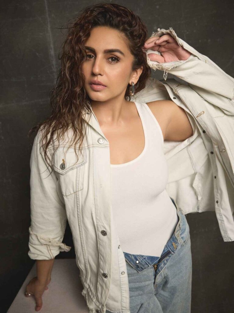 Huma Qureshi Brother | Wiki | Biography. 2 Huma Qureshi